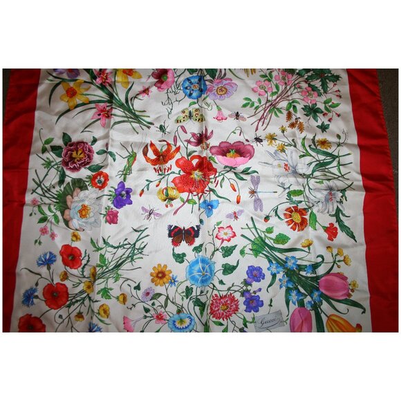 Vtg Gucci Red/White/Green/Pink/Blue Floral Design Silk Scarf - Picture 6 of 9